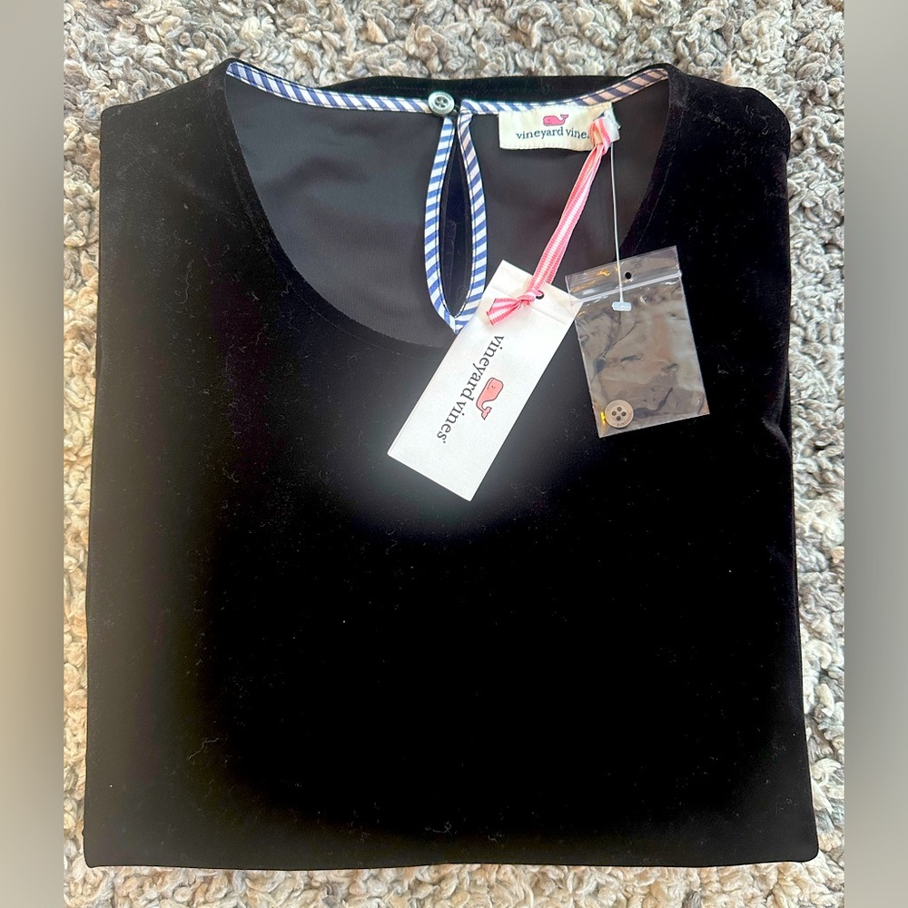 New with tags! Vineyard Vines velvet black tank, size M